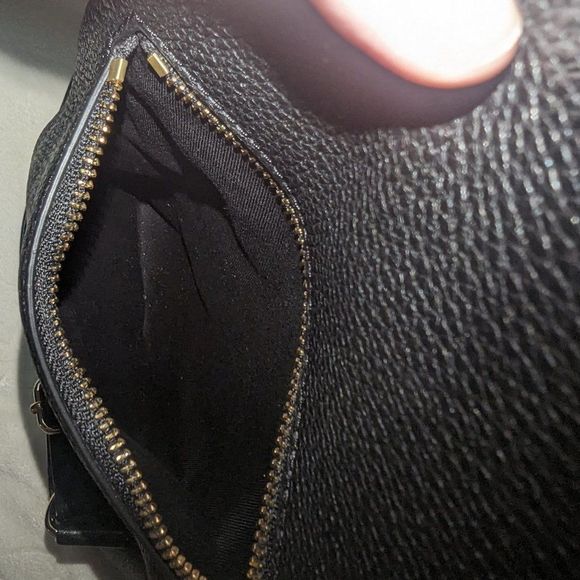 Michael Kors Shoulder Bag - Picture 6 of 11